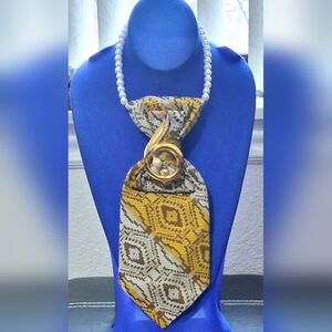 👔 IT'S A SALE!! DEBONAIR TIE NECKLACE 👔